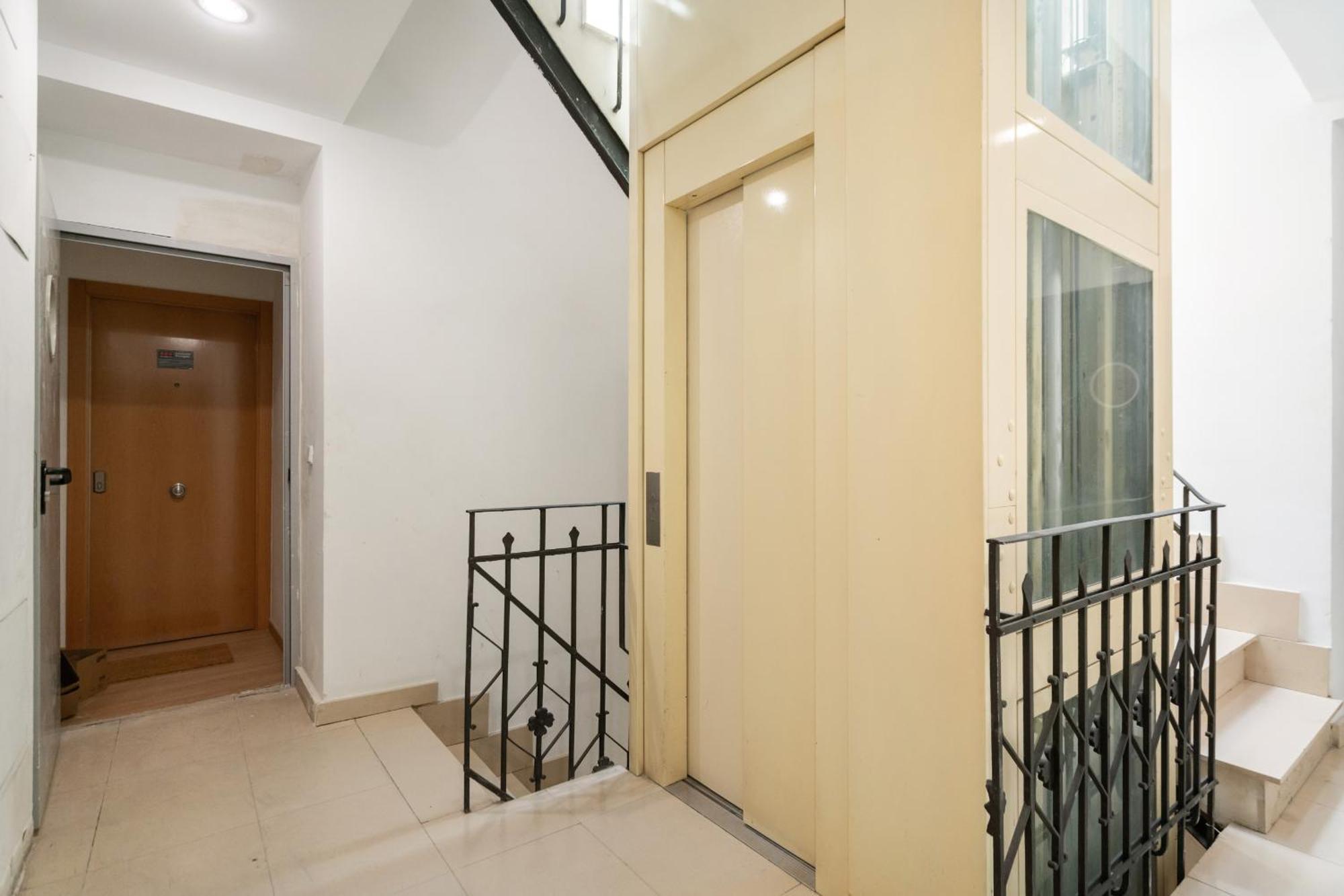 Apartment En La Avenida De La Albufera Alquiler Temporal Madrid